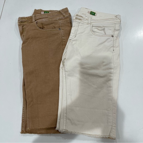 2 pair of Anthropologie ETT TUA Bermuda cut off shorts - Picture 10 of 10